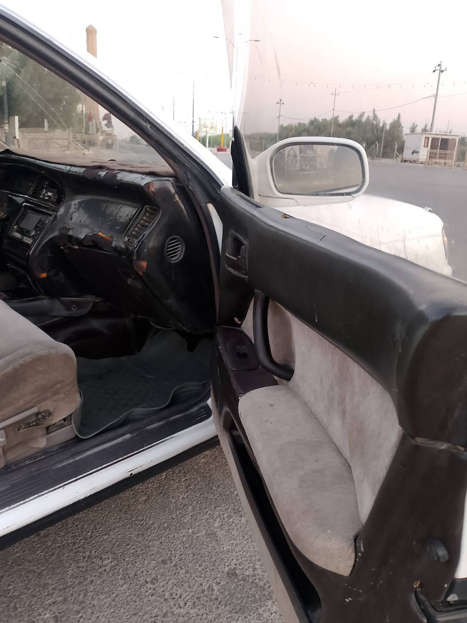 سلام عليكم ✋🏻
تيوتا كراون بطه موديل 1992 ابيض 🤍 رقم بغداد سنويه صاقطه مكينه وكير شرط تخم تاير جدد حداديه جديده تبريد عوزه غاز شرط السياره جاهزه تحويل مباشر كهربائيات شغاله سياره مكفوله من كص والنقل الجثه والتجيه والعيب الشرعي  
السياره احله من صوره 
العنوان واسط كوت 
للاتصال ***********

السعر 38 قابل للتفاوض
