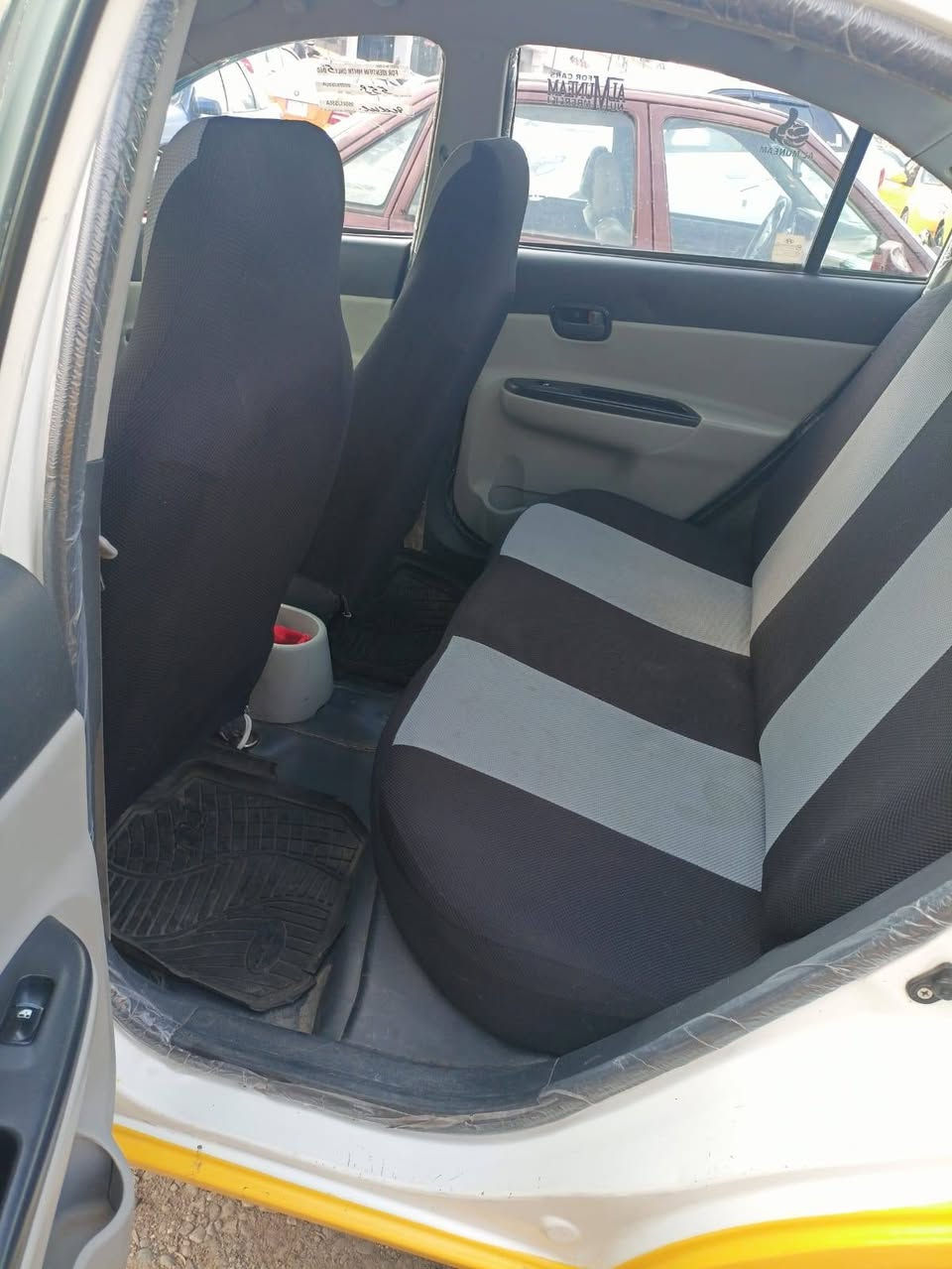 السلام عليكم اكسنت كوري محرك وكير شرط تماتيك موديل 2010هيه وغرامات صفر كابون بيا وهو الشرعي شرط التحويل ،،،مكلف بالنشر ,,*********** بي واتساب
