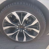 عندي هاذه الويل النترا.  حجم 17.  العدنه ويل عادي راوس وياه   07807535...