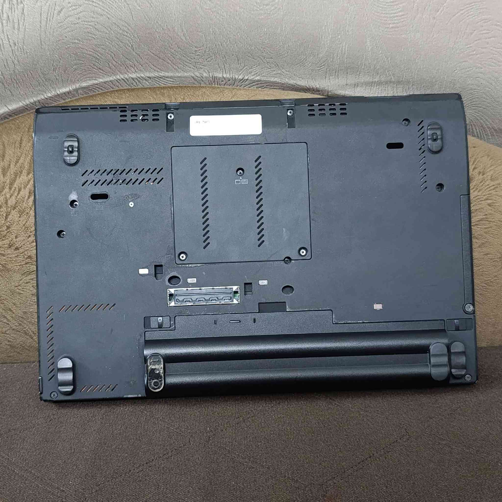 لابتوب لينوفا
جيل ثالث. رام ٤. هارد سريع ٢٥٦ SSD. لون اسود انيقه وخفيفه يمكن استخدامها لاغراض المطالعه والدراسه
 ١١٠ الف


**إذا كنت صاحب هذا الإعلان وتريد حذفه لأي سبب، رجاءا أرسل رسالة إلى الدعم الفني**