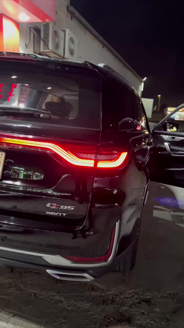 السلام عليكم عرض العيد تنزيل برامج وتحديث الشاشة بمناسبة العيد كل السيارات ب75 الف غير مسؤول عن اي شخص آخر عملنا تحت الضمان والتواصل فقط واتساب بسبب توقف الماسنجر عندي ***********
