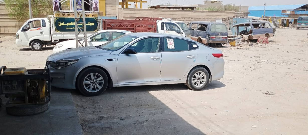 سلام عليكم كيا اوبتيما 2018 خليجي سياره نص فول داخل لونين كفاله ماعده رشه من الخليج جاملغ وباب الوره سياره نظيفه وجديده محرك 2000 
***********
هذا رقم خابر وتدلل
