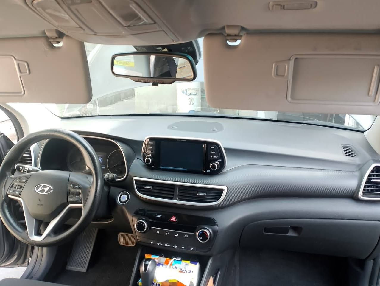 السلام عليكم
للبيع
توكسان 21 
فول مواصفات للخير عد الفتح
رادار جاني
بصه ابواب نضام ترحيب 
بصمه تشغيل 
هندي برريك بصمه
محرك GDi
تحديد مسار
وارد امريكي ضرره البنيد وبالعراق بيه بس ربع الباب الخلفي جه السايق خفيفه
باقي السياره مكفوله
رقم بغداد
سعر 170
الرقم ***********  / *********** بي واتساب
