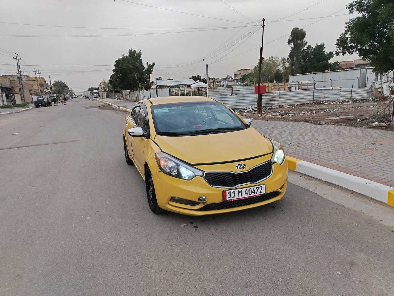 السلام عليكم سيراتو K3محرك 1600موديل 15فول مواصفات عده الفتحه بصمه كشنات جلد تدفئة كشنات حساسات اماميه وخلفيه شاشه جبيره كامره خلفيه اشاير بالمري مري شفط اشارة ترحيب تدفئه بالستيرن السياره بعد بيهه هواي مواصفات كير محرك صدر تخم تاير كله جديد السياره حلوه وجاهزه حادثهه بس جاملغ امامي يمنه وطخه بصيطه باب الوره السايق ونهاية باب السايق السعر 84وبيهه مجال حك الجيه والعمله رقم انكليزي جديد سنويه لل28عنوان السياره بغداد ***********
