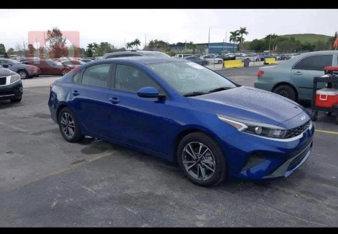 كيا فورتي موديل 2023
حادثها فقط باب خلفي
سعرها 168 ورقة 
اي استفسار ***********
