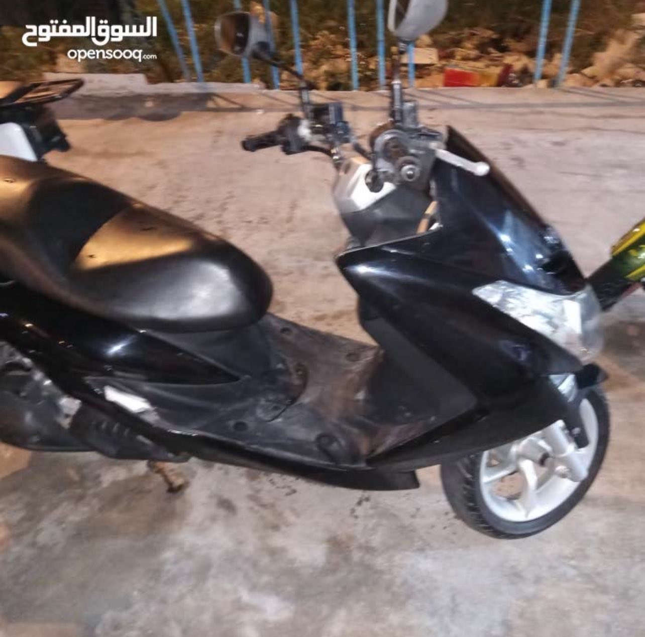 سلام عليكم دراجه ماجسته s حديث دراجه مكفوله كفاله عامه رمبه ماشيه 23 الف وبلعافيه على الياخذها  ومكفوله حته من الزلغ وتجي تشوف بعينك وتفحص وين ماتريد بليعجبك النظافه 100/100 فول للاخير عينه كهربائيه نكره سلف شغل وتطلع ربع ماتذب عليه المكينه مكفوله الدراجه برغي مامفتوح بيه على ابلاد مال رمبه  
سعر الدراجه 14 ورقه قفل 
رقم الهاتف:***********
مكان الدراجه: البصره المعقل شارع اعدادية المعقل للبنات
