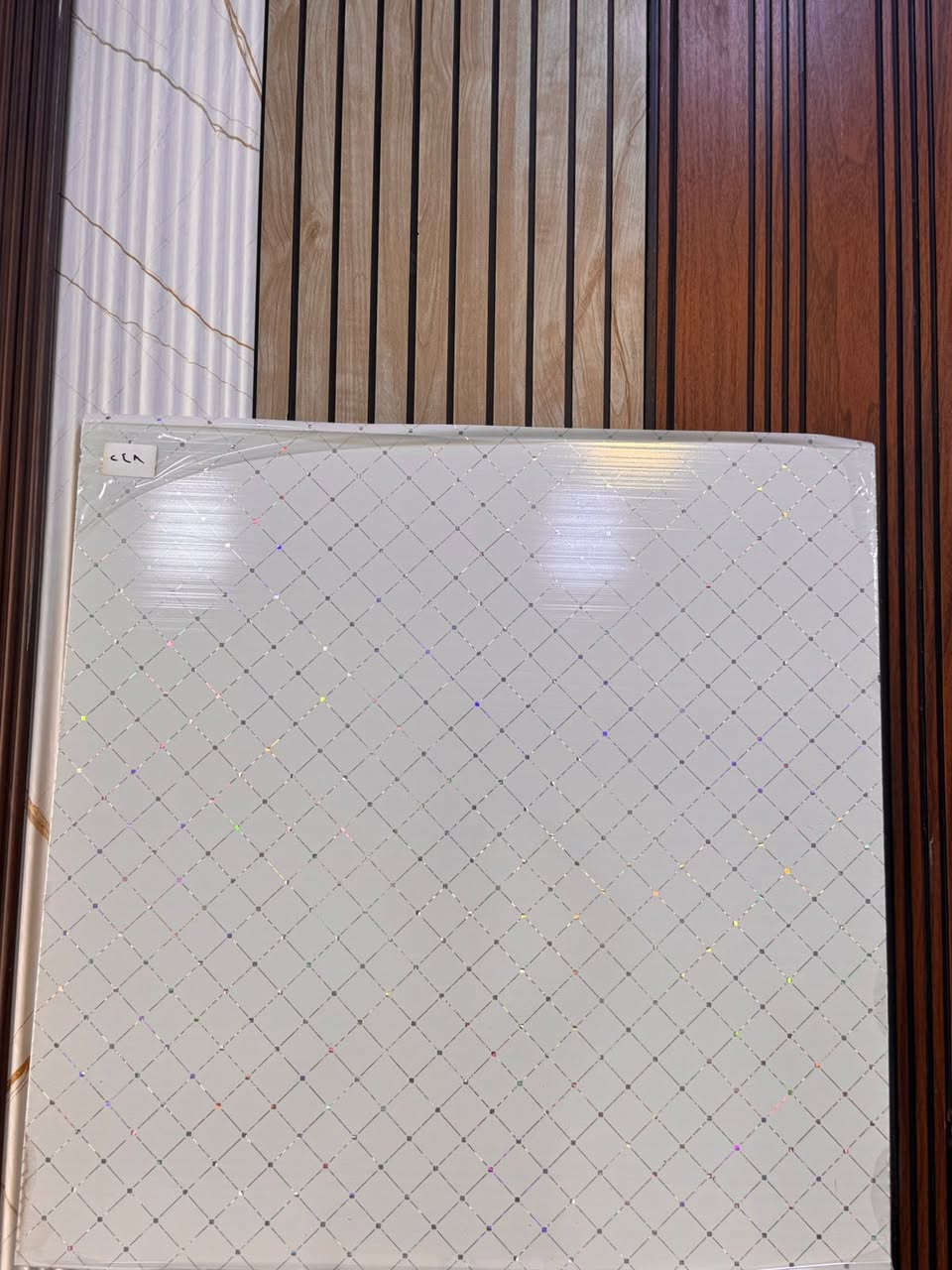 ✨ لأن التفاصيل تصنع الفرق
في كرستال الثريا – الأعظمية نقدّم لك سقوف تجمع بين الجمال، الأناقة، والمتانة.

✨ وصول وجبة جديدة من السقوف البلاستيكية
تصاميم عصرية ✨ جودة عالية ✨ تناسب كل الأذواق

✔️ المقاس المتوفر:
▪️ 60 × 60

📞 للطلب والاستفسار:
 المبيعات ***********
الاداره ***********

📍 بغداد – الأعظمية – الكم راغبة خاتون – مقابل مصرف الرشيد
🚚 توصيل داخل بغداد
