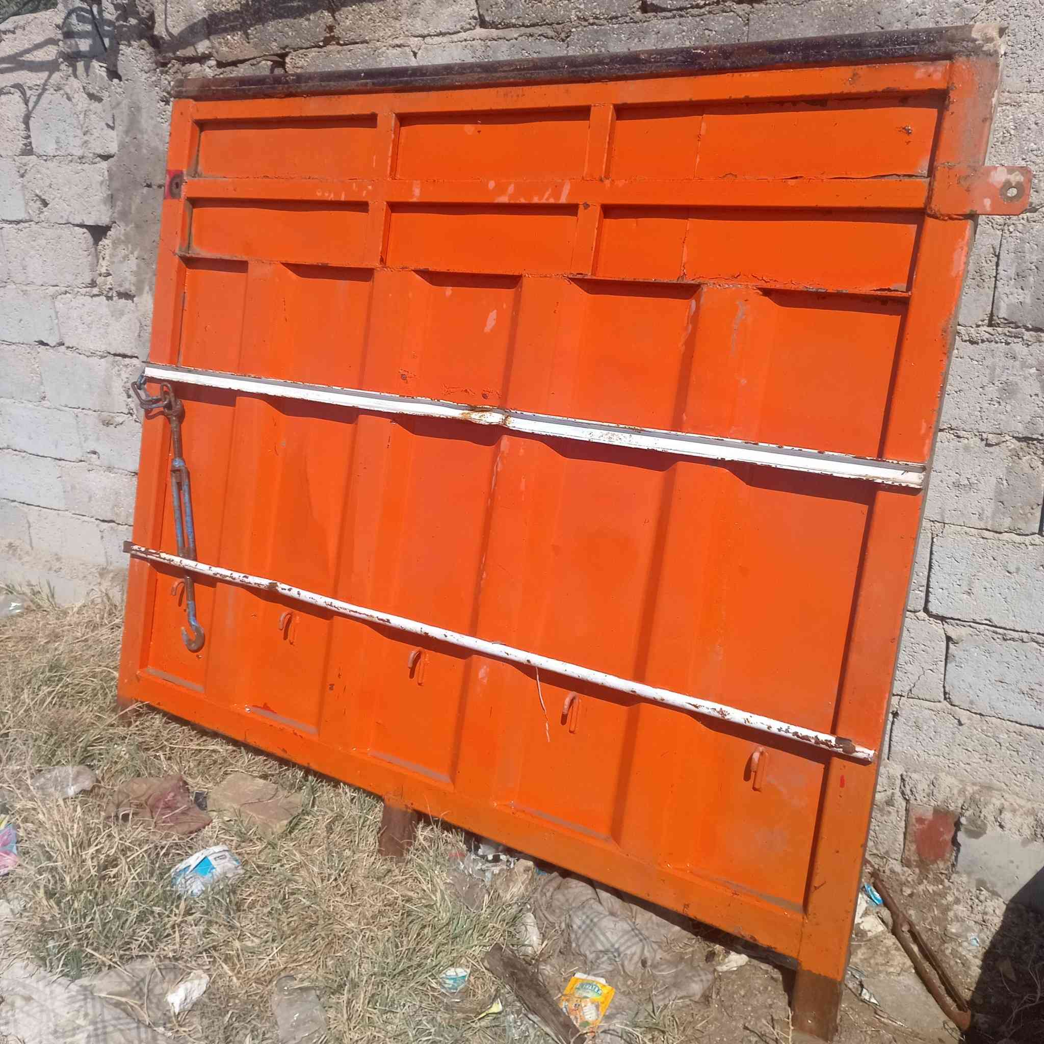 عربانه اجناب بلوم دنكيرين ٢٤ متخمه اجناب رتفاع ١٨٠ ومكفوله ب٥٥ وبيه مجال مكان السماوه ***********
