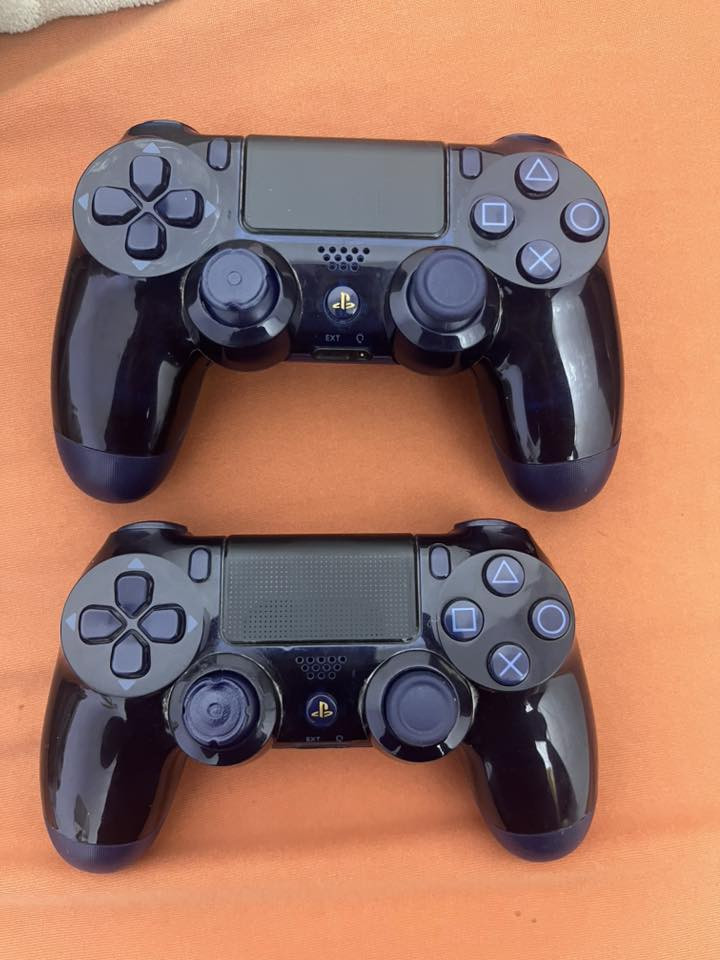 سلام عليكم 
قرص بتل فيلد ٦ السعر ٦٠
جوستكين بلي ٤ الأصلي السعر ٤٠
جهاز tv يحتوي على سينمانا وأكثر من ٢٠ تطبيق السعر٥٠ 
تواصل استفسار خاص متواجد


**إذا كنت صاحب هذا الإعلان وتريد حذفه لأي سبب، رجاءا أرسل رسالة إلى الدعم الفني**