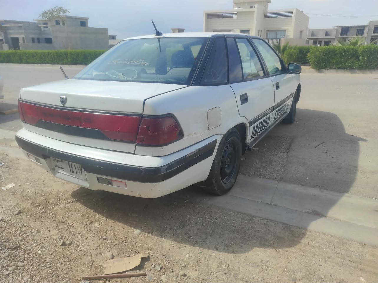 سه‌ره‌تا به‌ ناوی خودا
داوێ ٩٤مە کینە ١٦کەپس
گێڕمەکیە بەشەرت
بێ بۆیاخ 
ئارم سلئمانی 
کارەبای مەزبوت
دینارێ مەسرفی تیا نیە
***********

سعر ١٧ گه‌لا
