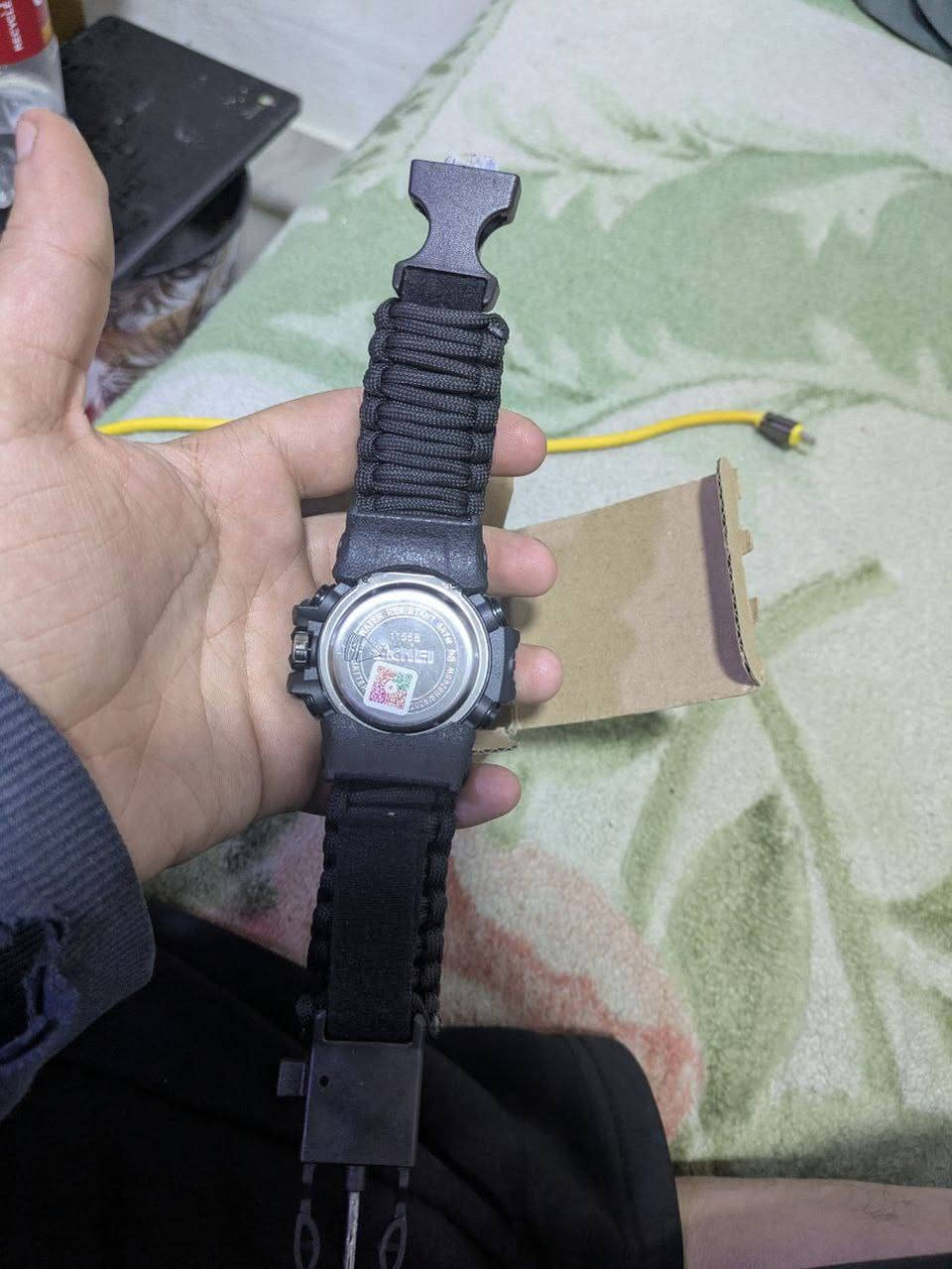 ساعة رقمية وميل كلش حلوة بيها بوصلة و ومقياس حرارة و جداحة قطعة جديدة لوك لون اسود اليفيدة يدفعلنا بي سعر وياخده


**إذا كنت صاحب هذا الإعلان وتريد حذفه لأي سبب، رجاءا أرسل رسالة إلى الدعم الفني**