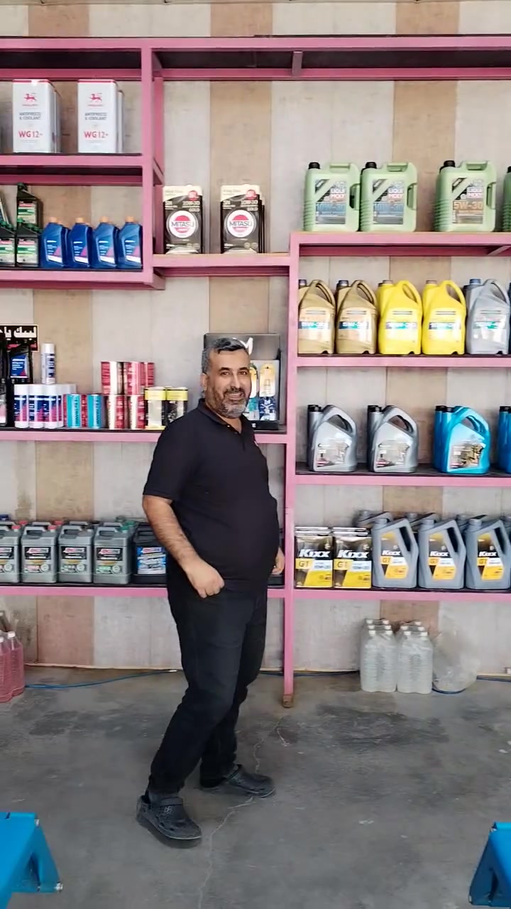 ✨ وبالشكر تدوم النعم ✨
محطة النخبة للزيوت والبطاريات توفّرلكم كل ما تحتاجه سيارتكم من خدمات ومنتجات 🚗🔧

🔹 الخدمات:
✅فحص بارقى الاجهزه
✅تنظيف منظومة الاحتراق
✅ تغيير زيت المحرك
✅ تغيير زيت ناقل الحركة (الگير)
✅ تغيير وتنظيف منظومة ماء الراديتر
✅ تغير دسكات البريك
🔹 المنتجات:
🛢️ زيوت سيارات من مناشئ عالمية مضمونة
⚙️ زيوت ناقل حركة (گير) من مناشئ عالمية رصينة
💧 ماء راديتر زيتي من مناشئ عالمية معتمدة

📍 العنوان: الديوانية – حي المتقاعدين – خلف اللجان الطبية – مجاور شركة الأمان العالي
📞 للإستفسار والحجز: *********** – ***********

خلي سيارتك بأمان مع منتجات أصلية وخدمات دقيقة وسريعة 👌
