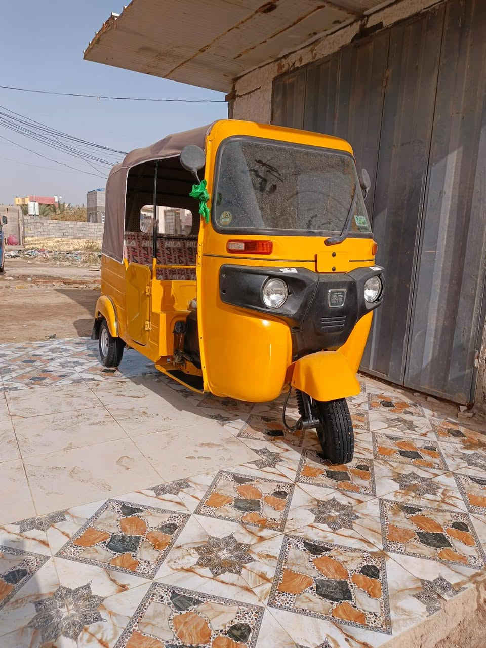 سلام عليكم تكتك للبيع 20شهر 12. رقم وسنويه مداور ثاني يوم.  تكتك معمره عام. وخير من الله. السعر. 6 و100. وبيه مجال. رجاء اذا مر شراي لتخابر.
***********
