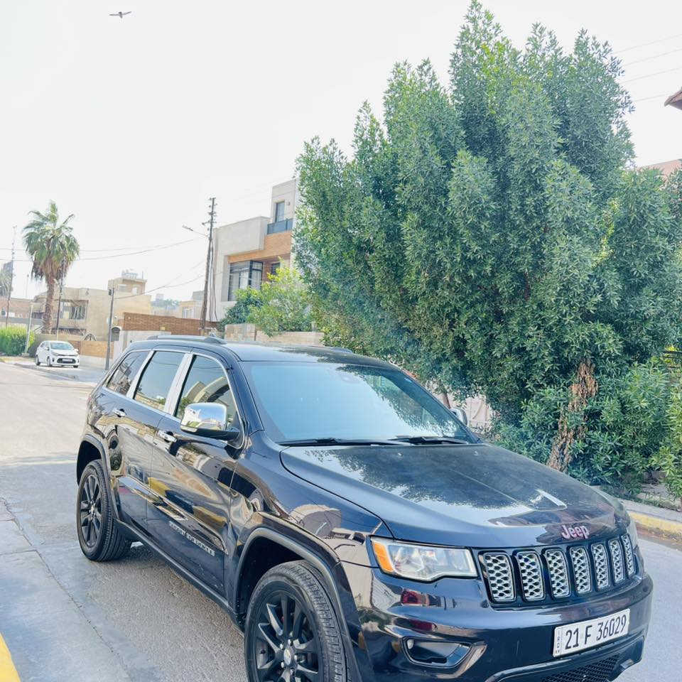 السلام عليكم للبيع
جيب وارد امريكي 
موديل ١٩ 
فول عده الفتحه 
جنطه كهرباء 
كشنات جلد 
توقيف ذاتي 
شاشه كبيره 
مابيها ايي نقص 
ماشيه ٦٠ سياره جديده وحلوه 
السعر ١٩٥ وبيها مجال 
مكان السياره بغداد حي جامعه 
هاتف ***********
