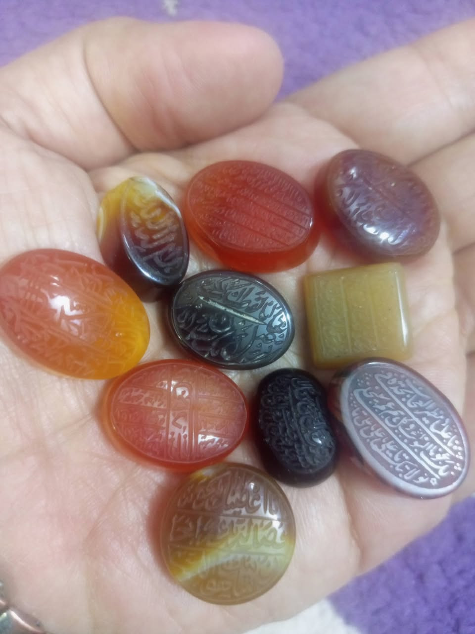 احجار للبيع عدد 10 مخطوط اسماء  ايات القرآنية كلهن 25  الف مع التوصيل بدون عمله ما اراوس


**إذا كنت صاحب هذا الإعلان وتريد حذفه لأي سبب، رجاءا أرسل رسالة إلى الدعم الفني**