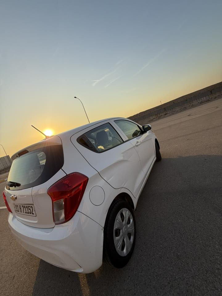 السلام عليكم
شوفرليت سباك 2020 خليجي كفاله عامه
ماشيه 57
شاشه كبيره
كامره
رقم بغداد 
نكليزي جديد وهزه جديده ثاني تحويل
كير مكينه مكفولات 
وبيها سونار هم
مكاني بغداد بسمايه 
السعر 95 وبيها مجال بسيط
***********
