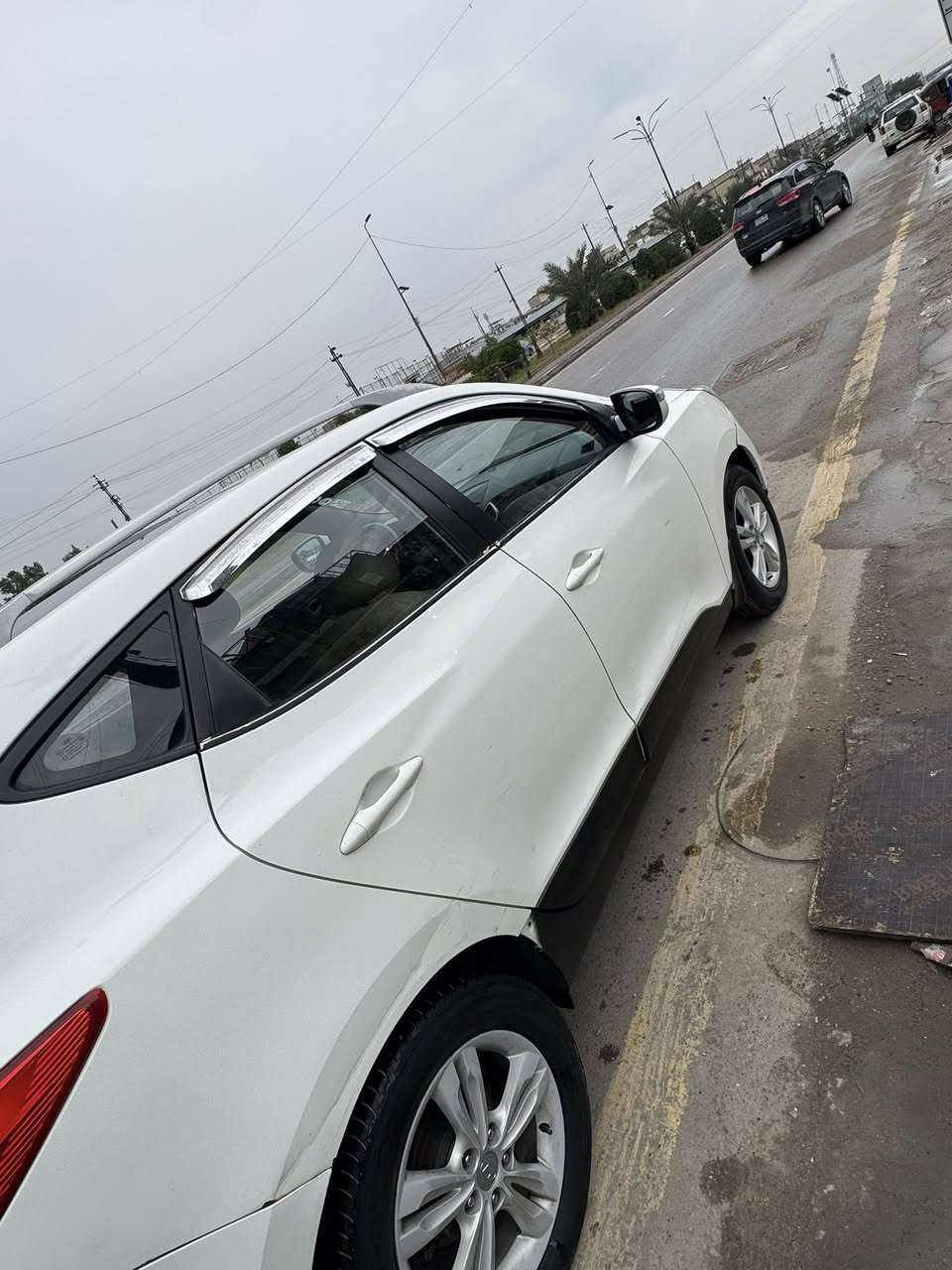 سلام عليكم توسان 2010 خليجيه
فول مواصفات مكينه 2000 دوش 
السياره بيهة رش وجاملغ وبنيد 
بدون دواخل 
مكينه جديده كيرهة نظيف 
السياره بنوراما اشاير بالمري تحكمات ستيرن  مري كهربائيه 
صدرهة نظيف
تبريد وتدفئه شغالات 
رقم انكليزي شمالي تحويل ثاني يوم 
السياره مابيهة نقوصات 
السعر (120) الشراي يتصل مكانهة بغداد
***********
