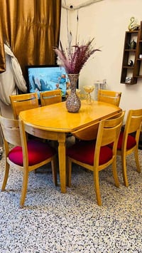 ميز طعام خشب طبيعي بلوط  السعر 320 تواصل 07875843828