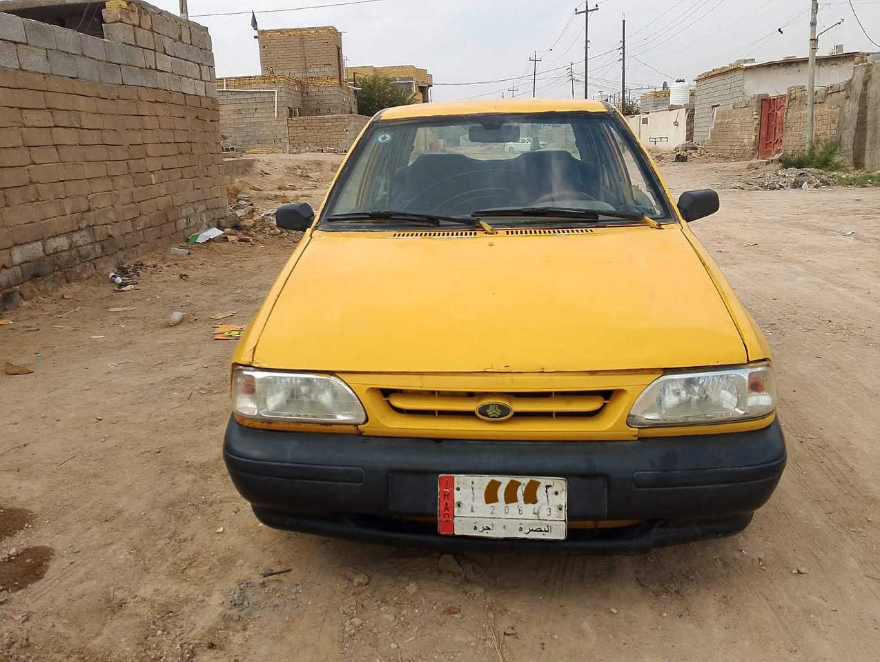 السلام عليكم سايبه موديل 12سياره نضيف مكفوله كير ومحرك رقم بصره الماني سياره جهزه 
مكاني ناصريه قضاء الاصلاح ***********
