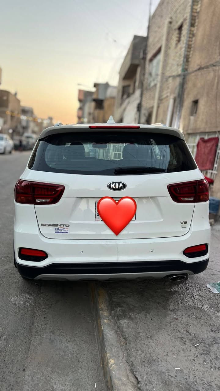 من رخصت الادمن عندي سورنتو موديل 2020السيارة خير من الله  بغداد***********

