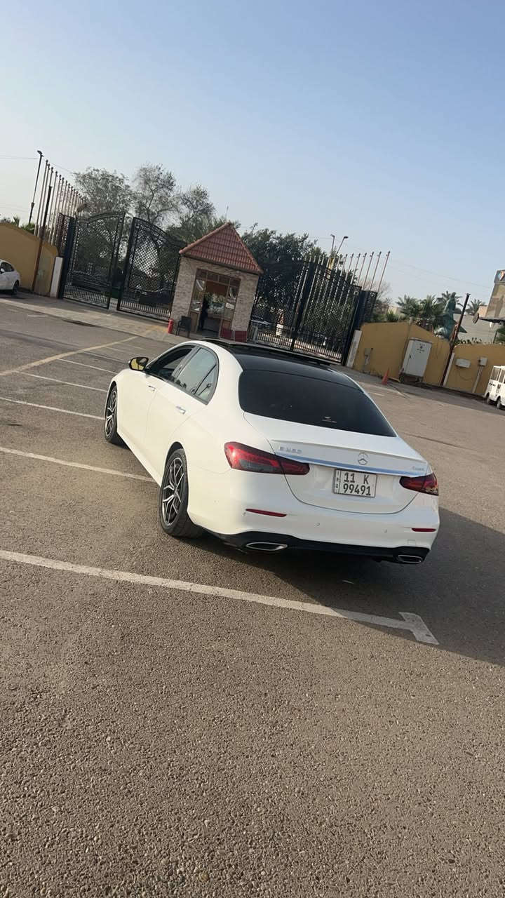 E-350 AMG 2023 ميرسيديس بينز
وارد امريكي
• المحرك: 4 سلندر توربو سعة 2.0 ليتر، ينتج حوالي 340حصان.
• ناقل الحركة: أوتوماتيك 9 سرعات.
• مقصورة راقية: مقاعد جلد/فخم، نظام MBUX
Apple CarPlay/Android للمعلومات والترفيه، دعم
•Auto
• تقنيات مساعدة السائق: مراقبة النقطة العمياء، نظام الكبح التلقائي، كاميرا 3600 (حسب التجهيز)، تحذير التعب، وغيرها من أنظمة الأمان.
• لمسات فاخرة: إضاءة محيطة متعددة الألوان، تشطيبات خشب أو ألومنيوم، تصميم داخلي صامت
وراقي.
• تصميم خارجي أنيق ورياضي في آن: شبك أمامي مميز، مصابيح LED، جنوط رياضية، خطوط انسيابية
تعكس فخامة الماركة
• السيارة مرقم و جاهز
• ماشي: 25229 مايل
• حادث: بونيد
للاستفسار 
***********
