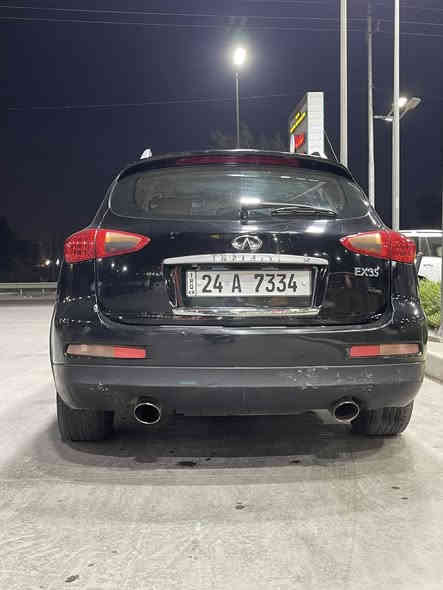 انفنتي ex35
موديل 2008

خليجي
فول مواصفات

1على 1
كير اوتو -عادي- رياضي
دخول بصمه
بصمه تشغيل 
فتحه /سلايد روف
كشنات جلد
كشنات اماميه كهرباء 
كشنات تدفأة 
كشن سايق ذاكرة خزن (ميموري)
صندوگ كهرباء 
كامرا 360 درجه 
كامرا خلفيه 
 5كامرات
تحكم ستيرن 
مري قلاب 
لايت زنون 
ستيرن كهرباء
تخم تاير جديد 
ويل اصلي  
 ملاحضه..
صبغت بيها بابين وجاملغ صفحة السياق بيها جراد مع البنيد بدون معجون بدون تعديل بدون دواخل اي حادث مابيها 
السياره كلش ناصبه وحلوه مثل ماموضح بالصور  مابيها اي نواقص 
صدر امامي خلفي جديد 
منضومة احتراق جديده 
السياره بأسمي تحويل او وكاله عادي 
ترايها كلش حلو ماشاء الله 
السعر دفتر
يعني 100ورقه 
العنوان بغداد / الشعب 
هاتف ‭***********‬
