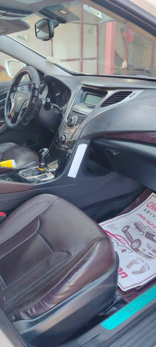 ازيرا 2013 
- مواصفات السيارة
فتحه بانوراما
- بصمه أبواب+تشغيل
كشنات هيتر 
حجم المحرك 3000
- تحكم استيرن
- مانع انزلاق
- داخل جلد 
- تبريد  قطعتين 
- ويل اكروم
- لد امامي
- ⁠- اشاير بل مري
- مري شفط
    • حساس خلفي 
- ⁠- مدخل AUX + USB
- وباقي المواصفات المعروفة
   •سنويه باسمي 
السياره جاهزة للاخير من كير وتبريد
_____محرك مفتوح 
رقم نينوى الماني  تحويل ثاني يوم

السع125وبيها مجال 
مكان الموصل 
 

‏‪***********‬‏
*********** موصل, نينوى
