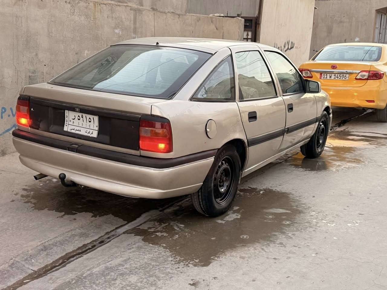 اوبل فكتره محرك 20 شرط محركها اربع تايرات جدد دفتر بانزين قطره خياس مابيها سياره مال بيت كهرباياتها كلها شغال سعر 30 وبي مجال ***********
