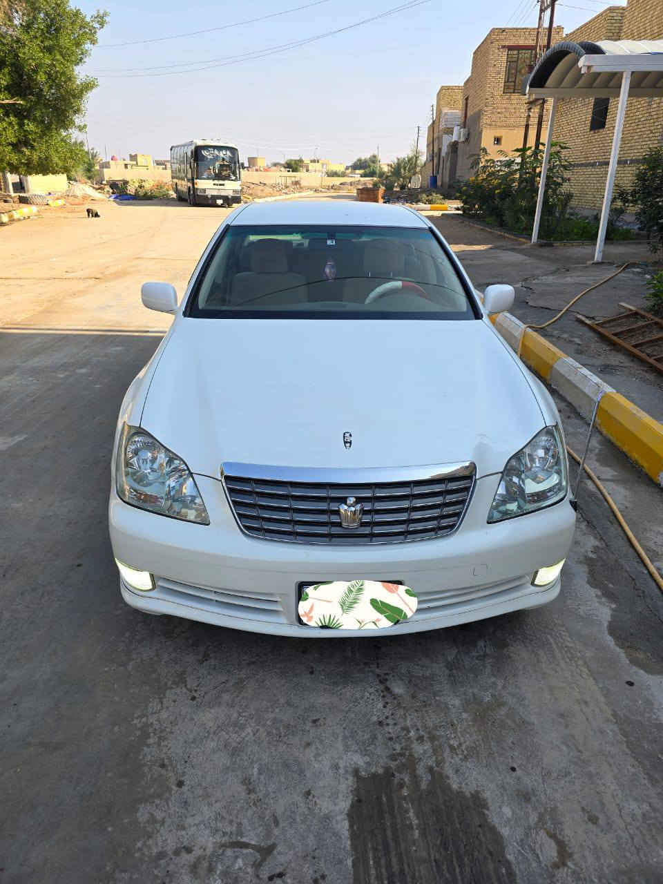 سلام عليكم شاهينه البيع مكفولة عامة دوات شاصي 82 موديل 2005 ناصرية سعسيارة جديدة كارتون جاهزة من كل النواحي مكانر(٩٠) وبيها مجال***********
