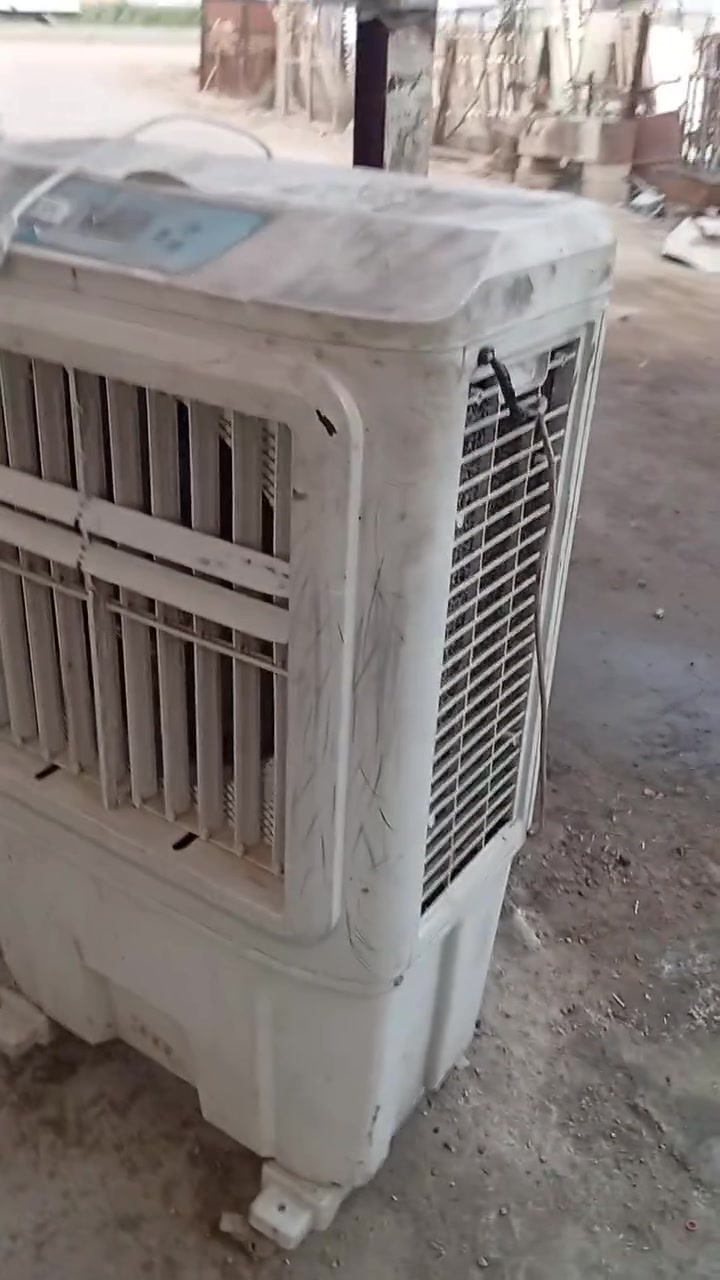 مبرده للبيع العنوان ذي قار الرفاعي الشارع العام الاتصال على الرقم نضيفه كلش عوزه غسل من بره فقط ***********
