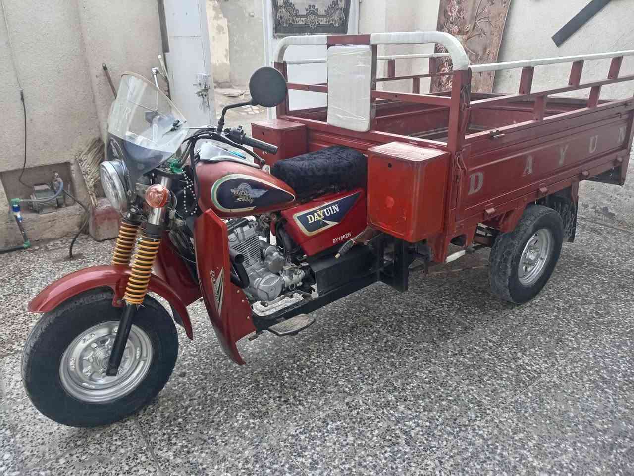 السلام عليكم 
ستوته دايوان ٢٠١٦اوراق  كامله كهربيئات شغلة سلف هندر السعر مليون وميه مكاني بغداد على السياحي مقابل حسينيه المعامل ***********
