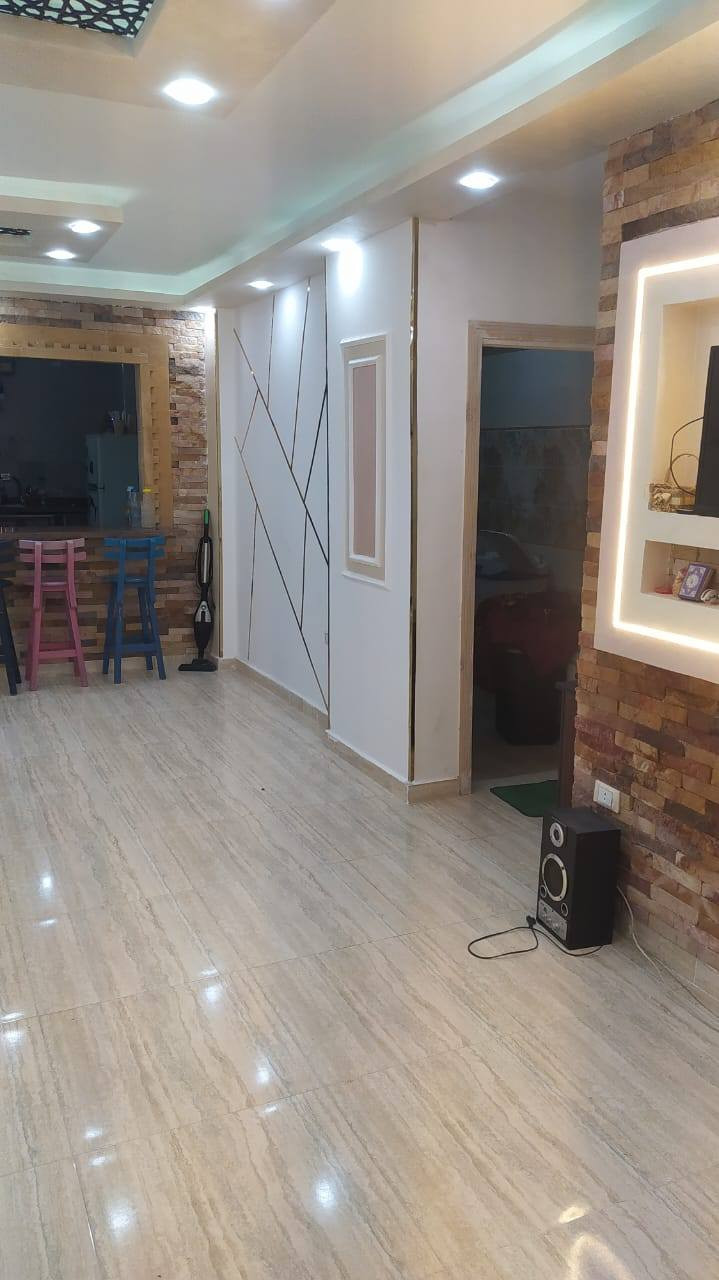 🏠شقة للبيع 💥800 الف قابل للتفاوض 
👇👇👇👇👇👇

🏠الهانوفيل خلف بنك مصر على الناصية. 3 غرف مقفولين وريسبشن قطعتين.و 3 بلكونات #تشطيب-#اللترالوكس مساحتها 140م الدور 7 مش اخير اسانسير على التركيب 💥السعر 800 الف قابل للتفاوض 🎊 للمعاينة التواصل خاص


**إذا كنت صاحب هذا الإعلان وتريد حذفه لأي سبب، رجاءا أرسل رسالة إلى الدعم الفني**