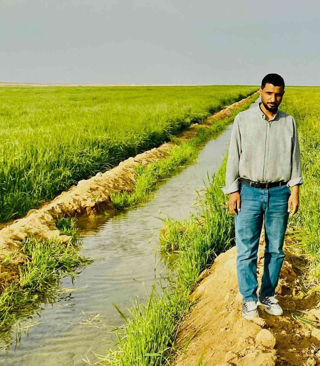 🙌 *إعلان من مكتب الخضر الزراعي الفني* 🌿

🌱 *مبيدات ادغال الحنطة والشعير:*
- *عريضة ورفيعة الأوراق* 🔥
- *أسعار مناسبة* 💰 لدعم المزارعين
- *مبيدات مسجلة* لدى وزارة الزراعة ✅

📅 *برنامج تسميدي متكامل* من مناشئ رصينة
👨‍🌾 *زيارات وإرشادات زراعية* بإدارة المهندس الزراعي:
*أحمد سلمان فتنان*

📍 *الموقع:* الخضر - مقابل مستشفى الخضر العام
📞 *للتواصل:* ***********

نخدمكم بأفضل ما لدينا! 🌱
