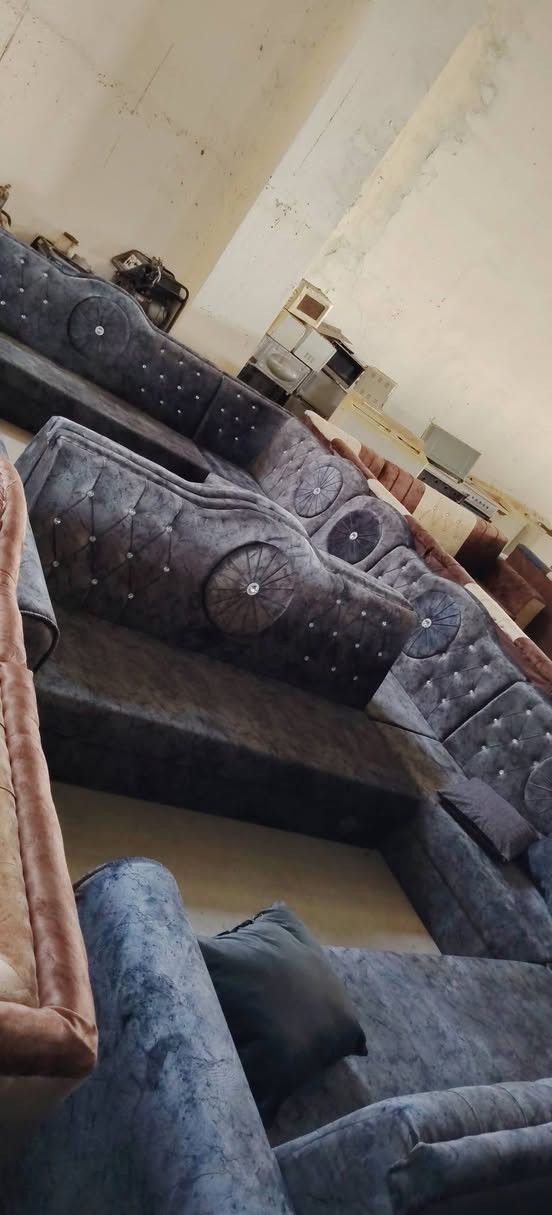 ديوانات جديدة كلمن وسعره الشراي يتصل ***********
