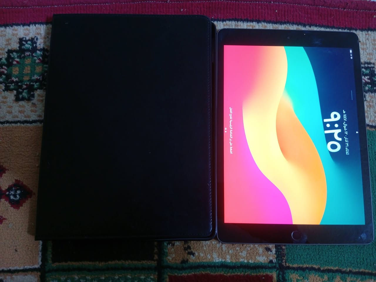 السلام عليكم ايباد ايفون للبيع 
شاحنه اصليه و كفر اصلي جهاز خير من الله 
السعر 300 الف 
‏‪***********‬‏ هاذا الرقمي بي بس وتس اب
