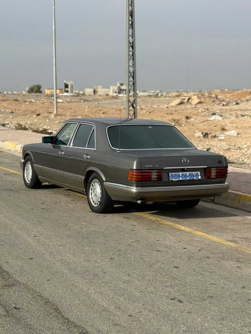 سلام عليكم 300SE بلادي موديل 88
مشروع وطني انبار بسمي مكانها الموصل

داخل جلد اسود بدون ضرر صبغ جماليه سنويه ورقم جديد 

سعر ٧٥ وبيها مجال 

***********للتواصل
