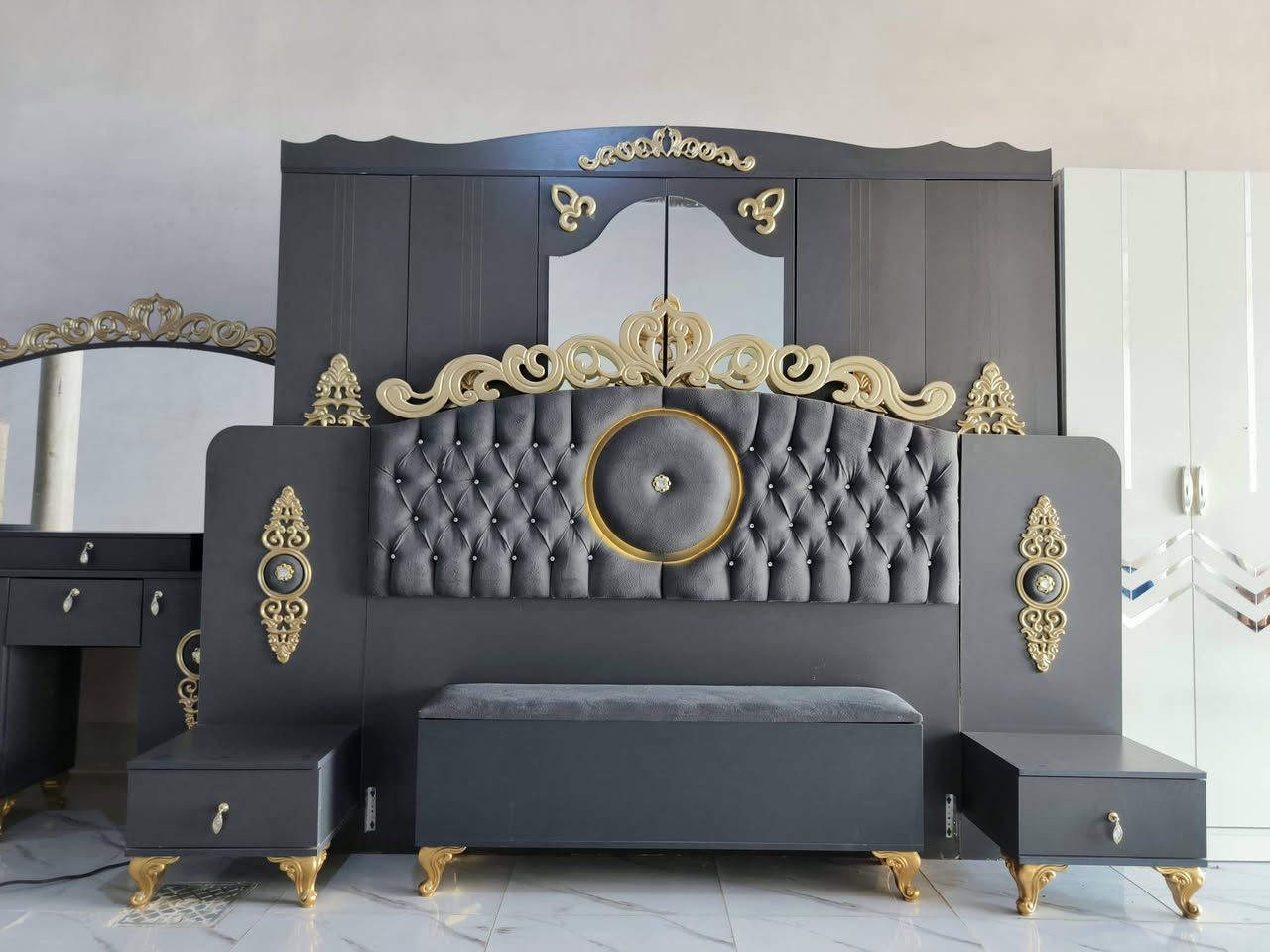 غرفه نوم البيع 9قطع ***********
