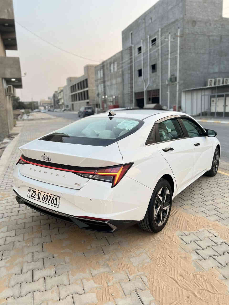 السلام عليكم…اعتذر عن الاقساط والوعده…هونداي النترا 2021 خليجي لون ابيض ثلجي رقم اربيل دولي سنويه جديده شرط التحويل…
سياره خير من الله واحلى من الصور…
فول مواصفات 1/1
سلايت وبصمه وويل كب كروم حجم 17 تشغيل عن بعد وباقي المواصفات معروفه…
محرك 2000مامفتوح بدون كل عيب.
كير مامفتوح بدون كل عيب…
صدر جديد…
تبريد ثلج وتدفئه نار…
4 تاير جديد…
ماشيه70km حقيقي شرط الفحص…
سياره بيها هلال الجاملغ الخلفي مع باب خلفي بدون قطره داخل والباقي مكفول…
السعر157 وبيها مجال للشراي 
مكاني صلاح الدين تكريت 
للاستفسار ***********
