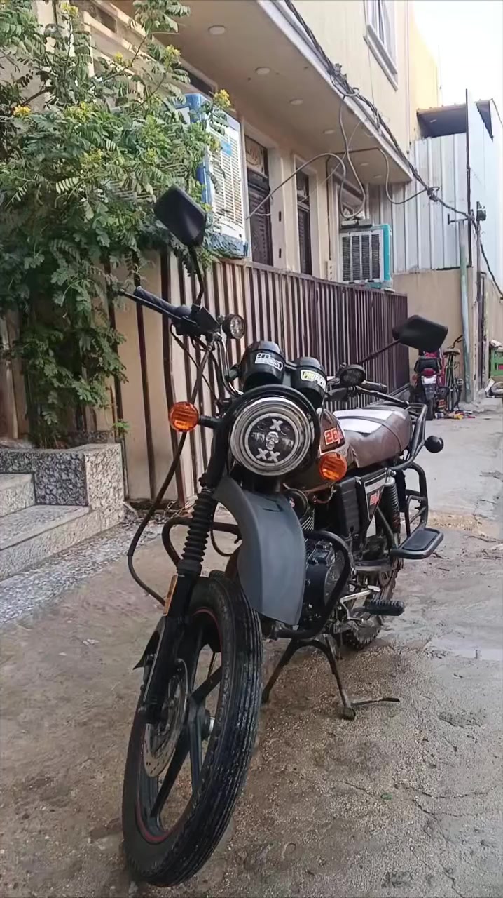 دراجه للبيع داي وان جبلي موديل 2021
دراجه كامله تفاصيل خاص السعر 850
المكان / بغداد/ كريعات 
الرقم / ***********
