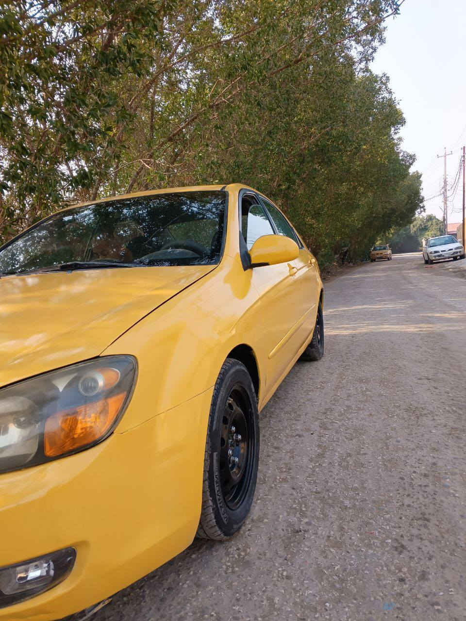 سبكترا 2008
سيارة ب اسمي سنوية لغاية 29 
صبغ فرن جديد بعدها بدون بوليش 
السيارة حلوة. كاعدة مصفرة هيئة وغرامات مداور ثاني يوم لغود شواصي قمارا مكفولات شوية بيها جوة باب السايق بالدوسة صفاح موس قطرة خياس ما بيها 
73 وبيها مجال باقي التفاصيل على الرقم 
***********
***********
عنواني بابل مركز
