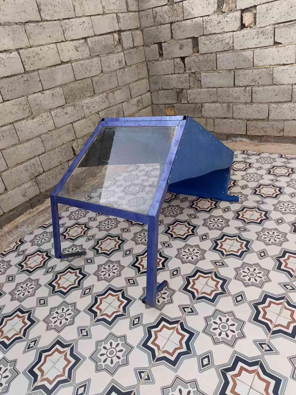 قماره ستوته للبيع نضيفه وجاهزه مغلفه من داخل مكان ديوانيه السعر ب115الف  وبيه مجال 
***********
***********
