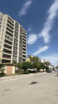 دار للبيع • بيت للبيع • مجمع مودرن ستي • طريق بغداد • منزل 200 متر • م...