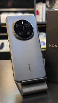 هونر ماجك 7 برو • ٥١٢ • مقفل