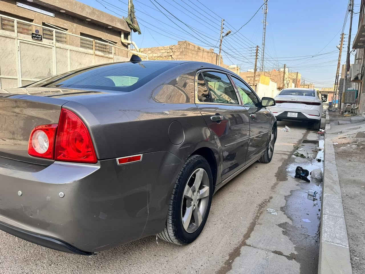 السلام عليكم ماليبو موديل 12 محرك 2400 لاصرف ولا تبخير السياره داخل جلد جيد تحكم ستيرن حاكيه تبريد تدفئه كله شرط تخم تاير.جيد 
السعر (80) ورقه وبيه مجال مكان السياره بغداد (***********)
 السونار مرفق بلمنشور.. وات ساب متوفر
