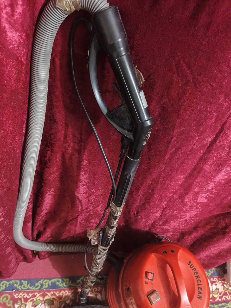 مكنسة عملاقة متعددة الاستعمالات شغالة فول تنفع في تنضيف السيارة ب٣٥فقط


**إذا كنت صاحب هذا الإعلان وتريد حذفه لأي سبب، رجاءا أرسل رسالة إلى الدعم الفني**