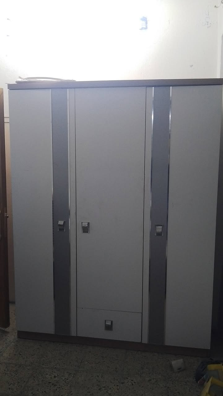 أغراض بيت كامل للبيع المكان مدينة الصدر 
7503872210 واتس
