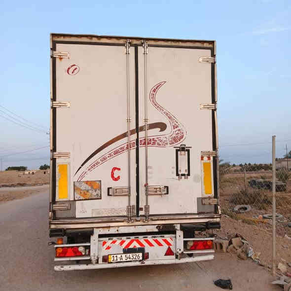 سلام عليكم براد كرونا رتفاع ستندر سمك 5 جهال 200slمكينه رصاصيه غاز 134 شرط تنزيل  تخم تاير ثلاجه ومطبخ سوريات  سعر 90 وبي مجال ***********
