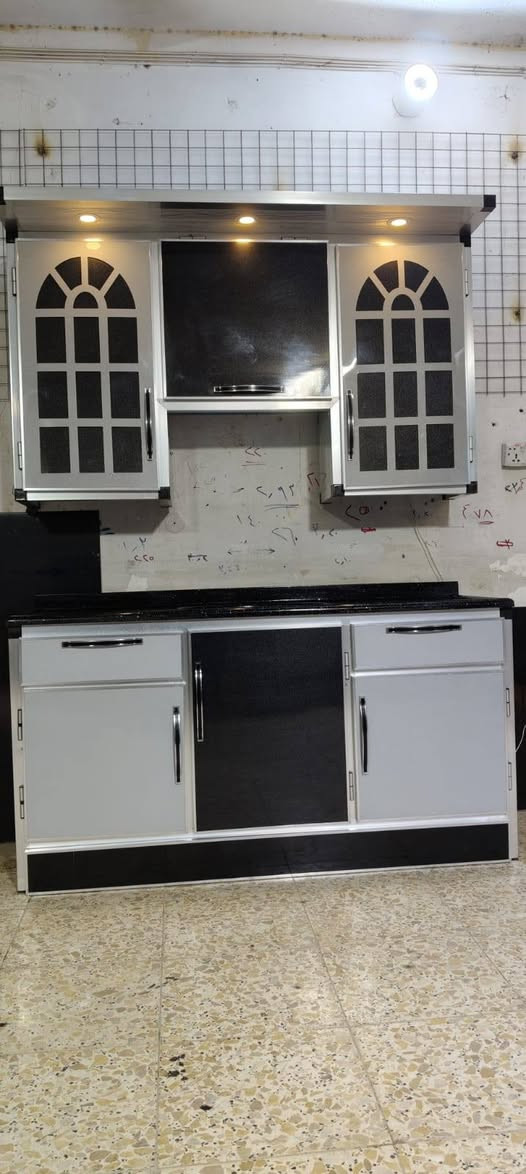 كاونتر تفصال درجه اولى 4قطع فقط السنك مرمر نظيف جداً لايوجد ضرر بغداد الشعب ***********
