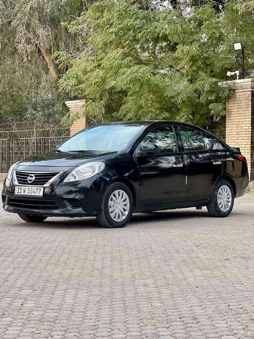 السلام عليكم نسيان فيرسا موديل 2013 وارد امريكي حادثه باب تبديل بدون دواخل بدون لغد او شاصي السياره مكفوله كفاله عامه تخم تايرات جدد صدر جديد مشط ستيرن كله جديد فول تحكمات ستيرن اشاير بلمري مثبت سرعه لايت زنون كير مكينه ع وضع الشركه ماشيه 93 ميل السعر 85 وقابل للتفاوض 
الرقم ***********
# للتنويه الضرر موضح  في السونار عدا السياره كفاله
