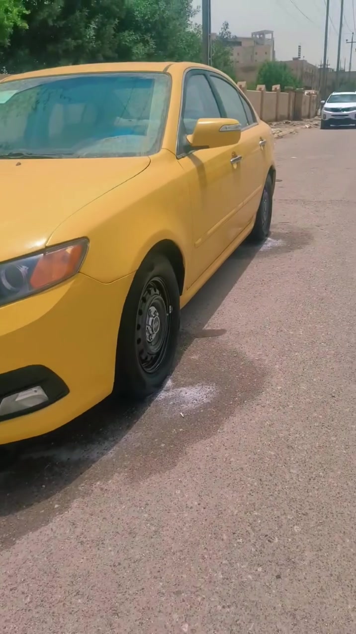سلام عليكم كيا اوبتيما موديل 10 وارد كندي سياره كفاله من تبديل بيه طخه بلفخذه من جوه صاعد رصيف كد شبر وبيه تعمير بدايت جاملغات الاماميه بدون فتح وتبديل سياره جاهزه من كلشي مكينه تبريد حداديه سنويه 29بسمي للبيع او لمراوس بسوناته تكسي  سعره 110 مكاني ناصريه أو شطره ***********

